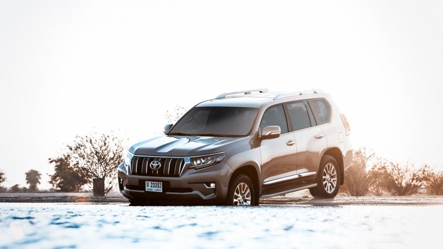  Toyota Land Cruiser Prado (150) 2017 года  (UAE) (фото 2 из 9)